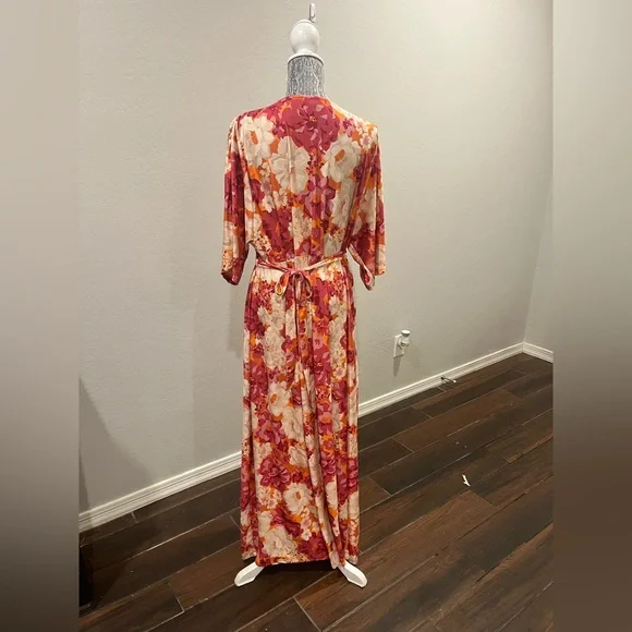 Floral V-Neck Maxi Dress in Rose, Orange and Cream - Picture 5 of 5
